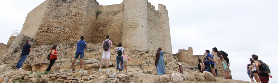 El castillo de Xivert revive su época dorada con el proyecto de recreación histórica “Els teus castells” impulsado por la Diputación de Castellón