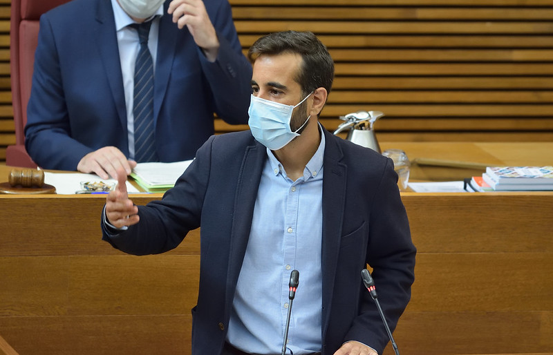 En este momento estás viendo Muñoz: “La irresponsabilidad del PP en Benidorm demuestra que su modelo de barra libre sin seguridad es el que puede matar el verano”