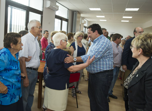 Javier Moliner inaugura el centro rural de atención a mayores de Pina de Montalgrao tras invertir la Diputación 180.000 euros