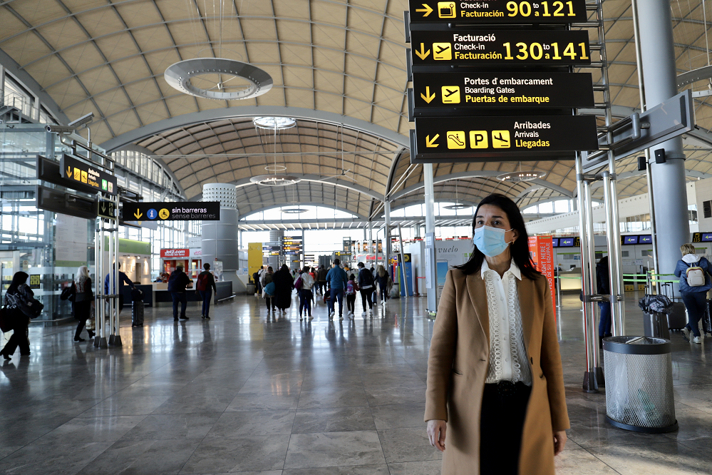 Ciudadanos exige la conexión por tren entre el aeropuerto y Alicante y su área metropolitana